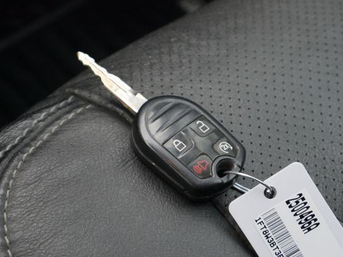 Used 2015 Ford F350 Lariat w/ Lariat Ultimate Package image 34