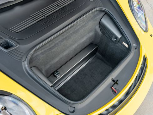 Used 2018 Porsche 911 GT2 RS RWD image 37