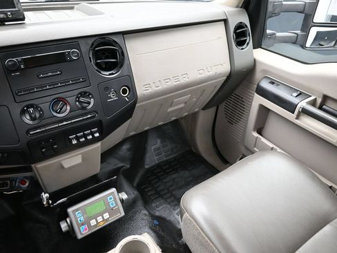 Used 2009 Ford F550 2WD Regular Cab Super Duty image 26