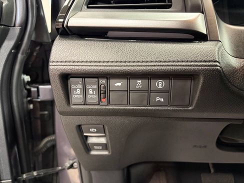 Used 2022 Honda Odyssey Touring image 18