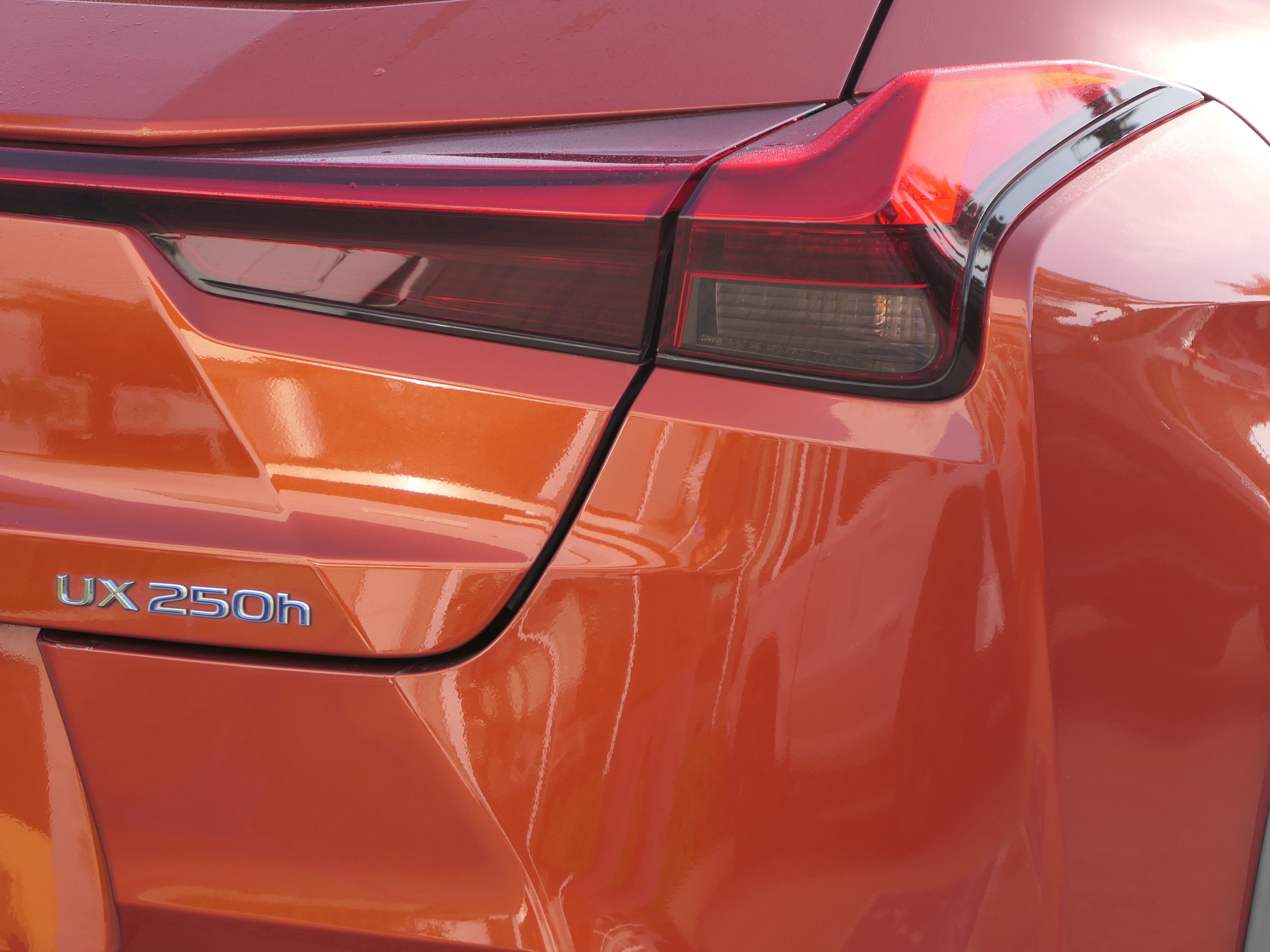 Used 2019 Lexus UX 250h w/ Premium Package AWD/4WD image 6