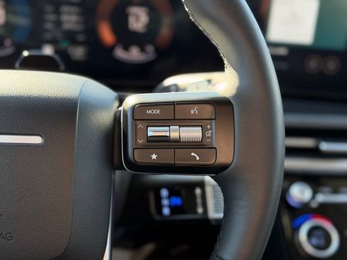 Used 2026 Hyundai Santa Fe SEL AWD/4WD image 16