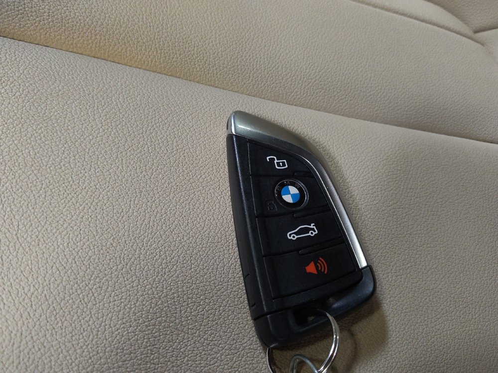 Used 2021 BMW 330i Sedan w/ Convenience Package RWD image 32