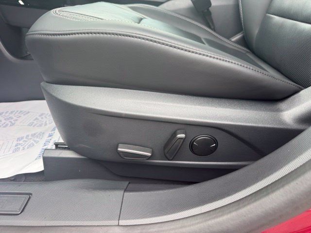 Used 2025 Ford Mustang Mach-E Premium AWD/4WD image 10