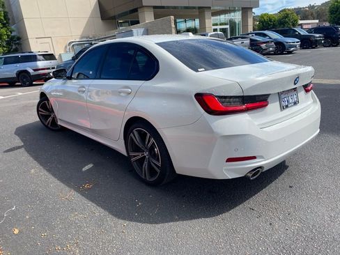 Used 2023 BMW 330i 330i w/ Driving Assistance Package image 4