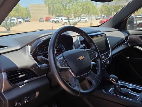 Used 2023 Chevrolet Traverse LT AWD/4WD image 10