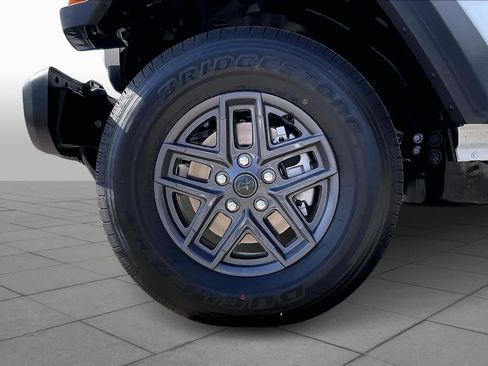 New 2026 Jeep Gladiator Sport AWD/4WD image 8