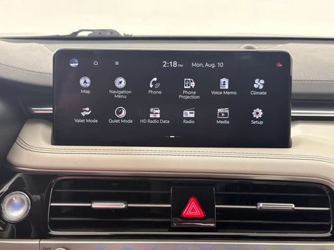 Used 2025 Genesis G70 2.5T RWD image 20