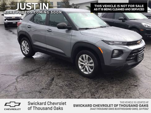 Used 2023 Chevrolet TrailBlazer LS w/ LPO, Blackout Package image 1