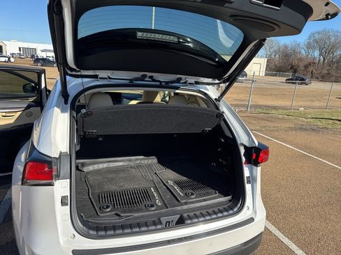 Used 2019 Lexus NX 300 FWD image 9