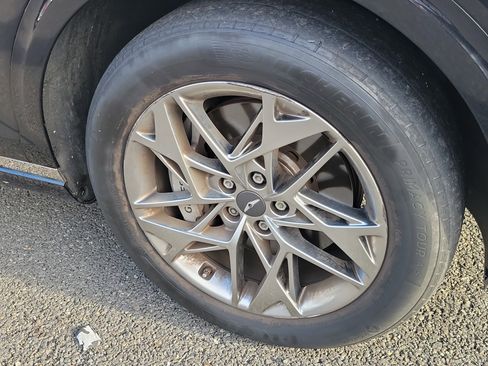 Used 2024 Genesis GV70 2.5T image 4