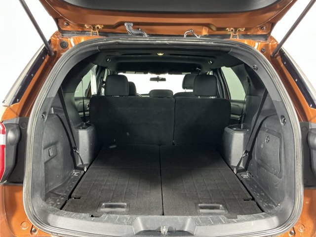 Used 2017 Ford Explorer XLT AWD/4WD image 30