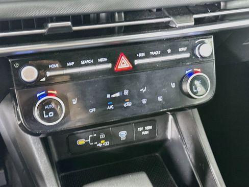 Used 2025 Hyundai Santa Cruz SEL FWD image 24