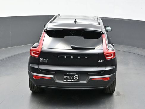 Used 2024 Volvo XC40 B5 Plus w/ Protection Package Premier AWD/4WD image 36