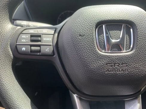 Used 2025 Honda CR-V LX image 5