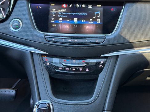 Used 2019 Cadillac XT5 Premium Luxury image 20