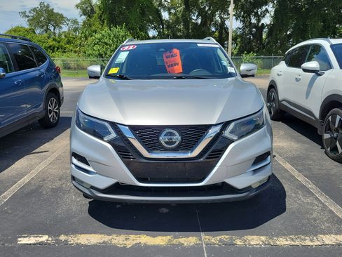 Used 2022 Nissan Rogue Sport SL w/ Premium Package AWD/4WD image 2