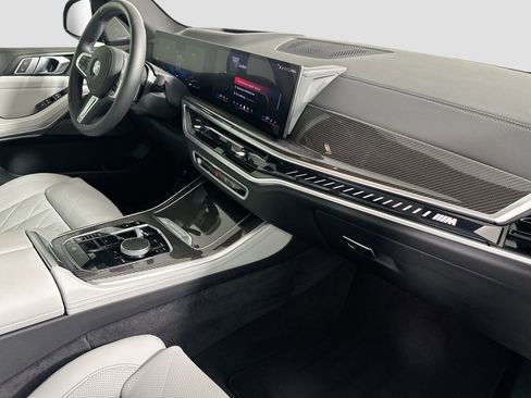 Certified 2025 BMW X5 M60i w/ Climate Comfort Package image 31