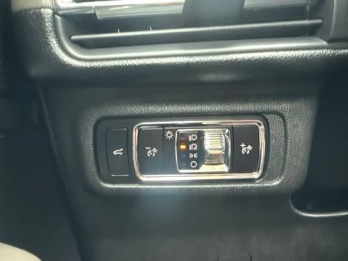 Used 2023 Lincoln Corsair AWD w/ Equipment Group 101A image 19