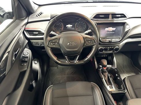 Used 2021 Chevrolet TrailBlazer RS w/ Sun and Liftgate Package FWD image 15