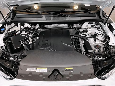 Used 2025 Audi Q5 Premium AWD/4WD image 30