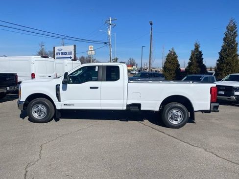 New 2025 Ford F250 XL RWD image 3
