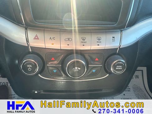Used 2016 Dodge Journey SE w/ Flexible Seating Group FWD image 21