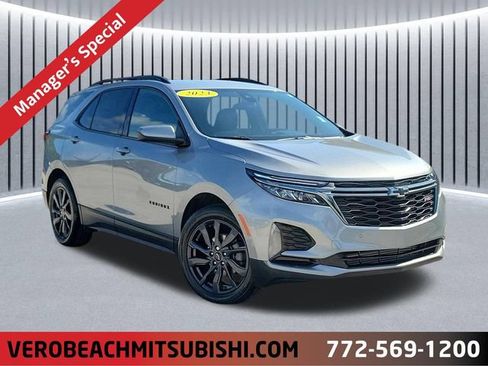 Used 2023 Chevrolet Equinox RS FWD image 1
