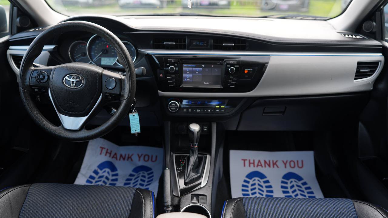 Used 2016 Toyota Corolla LE FWD image 10