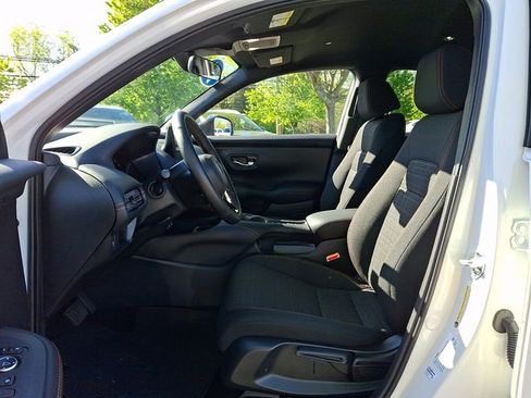 Certified 2026 Honda HR-V Sport image 13