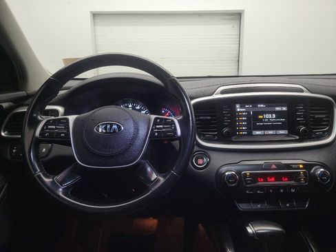 Used 2020 Kia Sorento EX AWD/4WD image 22