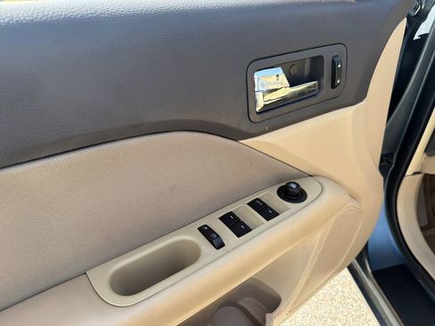 Used 2012 Ford Fusion SE image 15