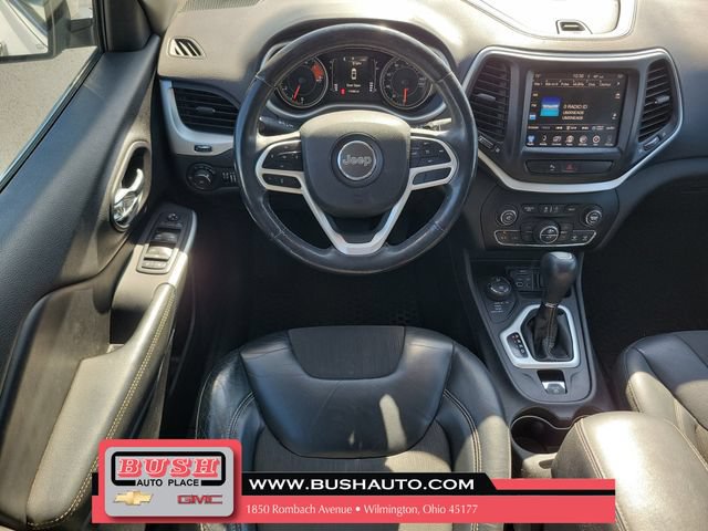 Used 2018 Jeep Cherokee Latitude Plus w/ Comfort/Convenience Group AWD/4WD image 11