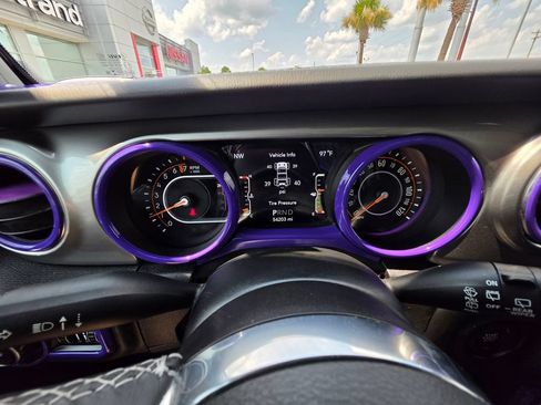 Used 2021 Jeep Wrangler Unlimited Sahara w/ Uconnect 4C Nav & Sound Group AWD/4WD image 20