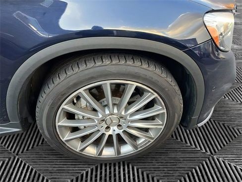 Used 2019 Mercedes-Benz GLC 43 AMG GLC 43 AMG image 10