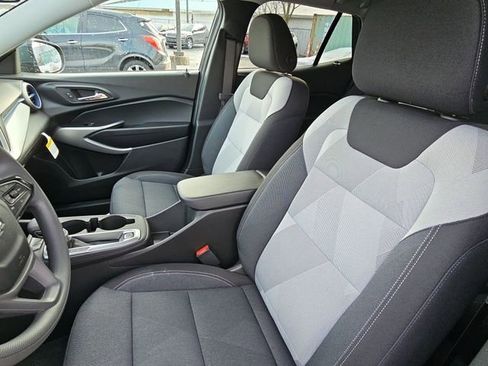 New 2026 Chevrolet Trax LS w/ LS Convenience Package image 17