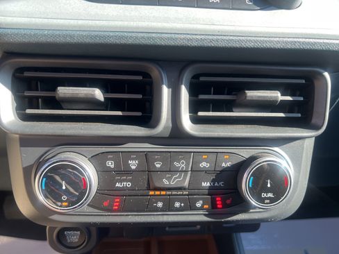 Used 2024 Ford Maverick Lariat AWD/4WD image 34
