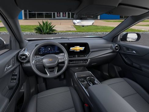 New 2027 Chevrolet Equinox LT w/ Convenience Package II FWD image 15