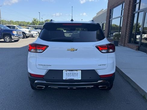 Used 2021 Chevrolet TrailBlazer ACTIV w/ Sun and Liftgate Package FWD image 5