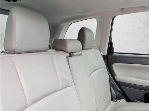Used 2015 Subaru Forester 2.5i Touring w/ Eyesight & Navigation System AWD/4WD image 26