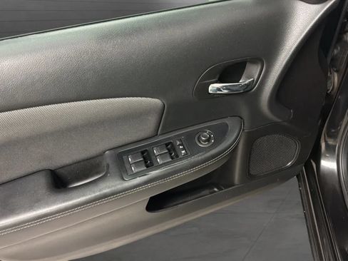 Used 2014 Dodge Avenger SXT w/ Blacktop Package FWD image 15