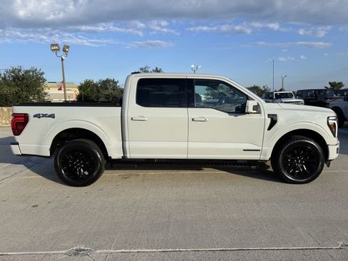 Used 2024 Ford F150 Lariat w/ Equipment Group 502A High AWD/4WD image 4