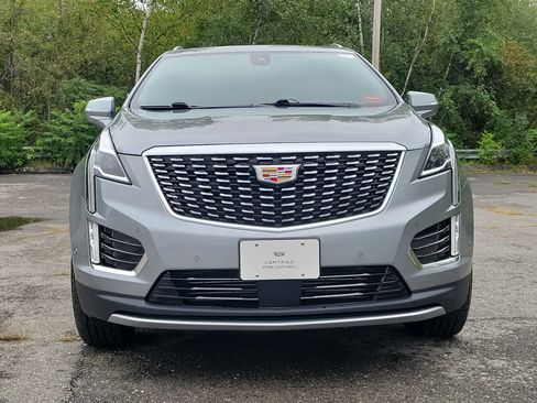 Certified 2025 Cadillac XT5 Premium Luxury w/ Technology Package AWD/4WD image 2