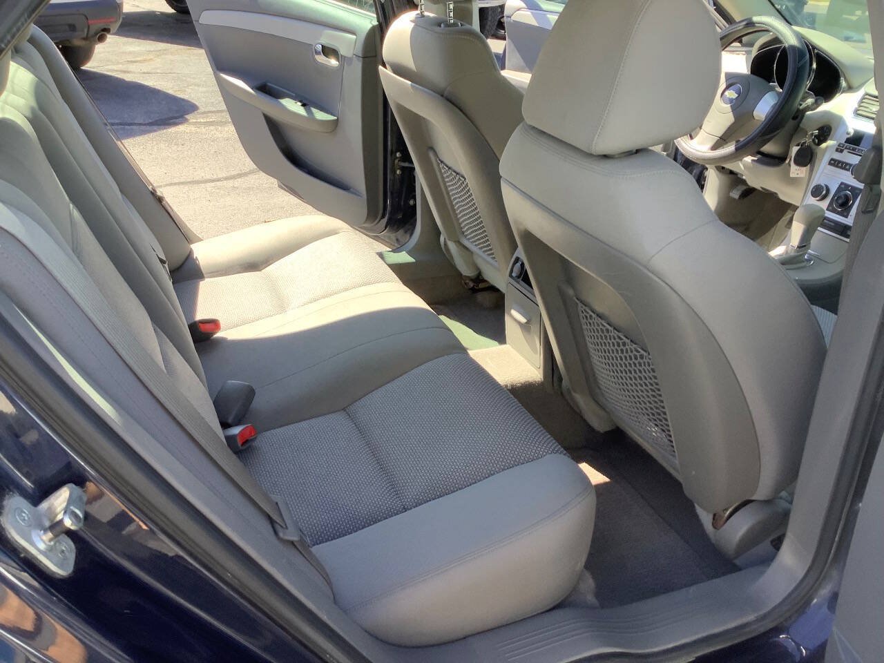 Used 2011 Chevrolet Malibu LS FWD image 25