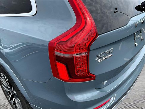 Used 2020 Volvo XC90 T5 Momentum FWD image 23