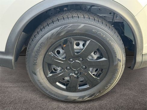 Used 2019 Nissan Rogue Sport S image 7