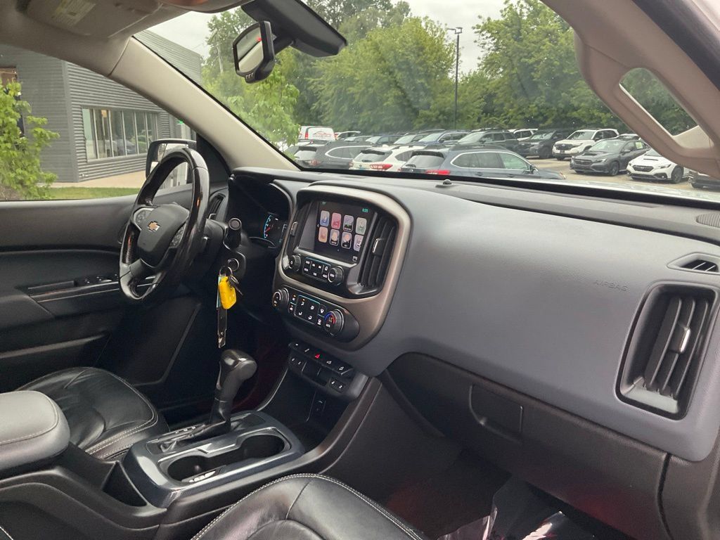 Used 2017 Chevrolet Colorado Z71 AWD/4WD image 16