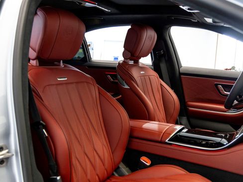 Used 2026 Mercedes-Benz S 63 AMG S image 27