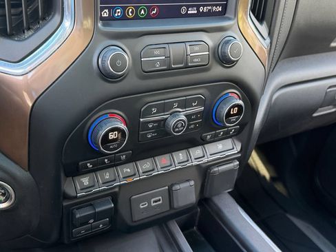 Used 2020 Chevrolet Silverado 3500 High Country w/ LPO, Hitch Package AWD/4WD image 22