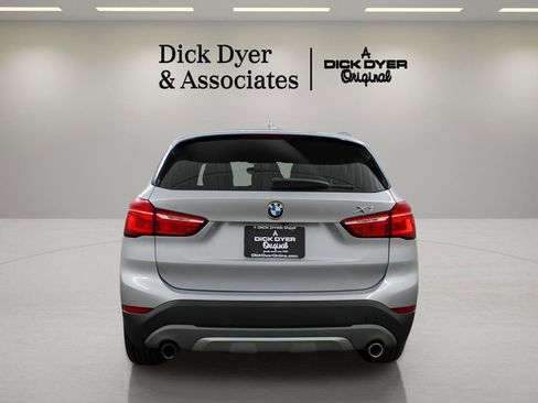 Used 2018 BMW X1 xDrive28i image 3